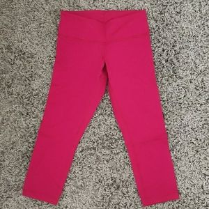 Lululemon wunder under crops, size 6
